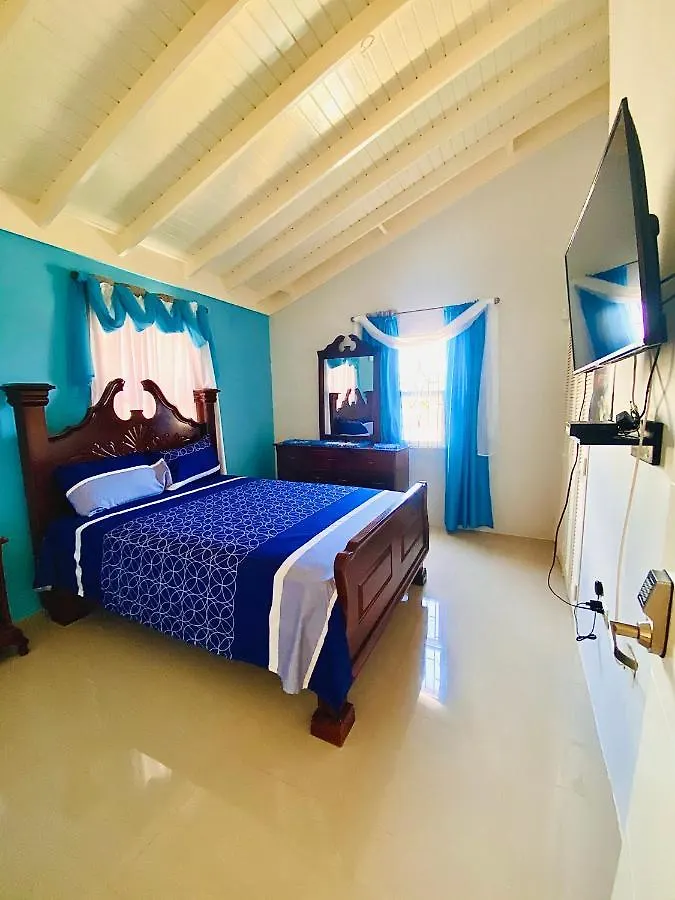 Paradise Villa Sleep 6 Private Pool Ocho Rios 0*,  Jamaica
